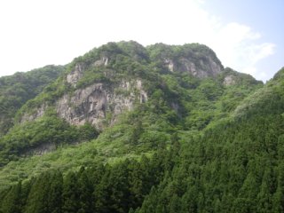 小太郎岩